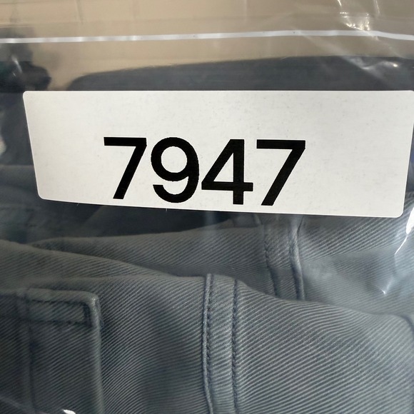 SPANX Stretch Twill‎ Straight Leg Pants Womens 34x30 Green Casual Comfort Fit - Picture 10 of 10